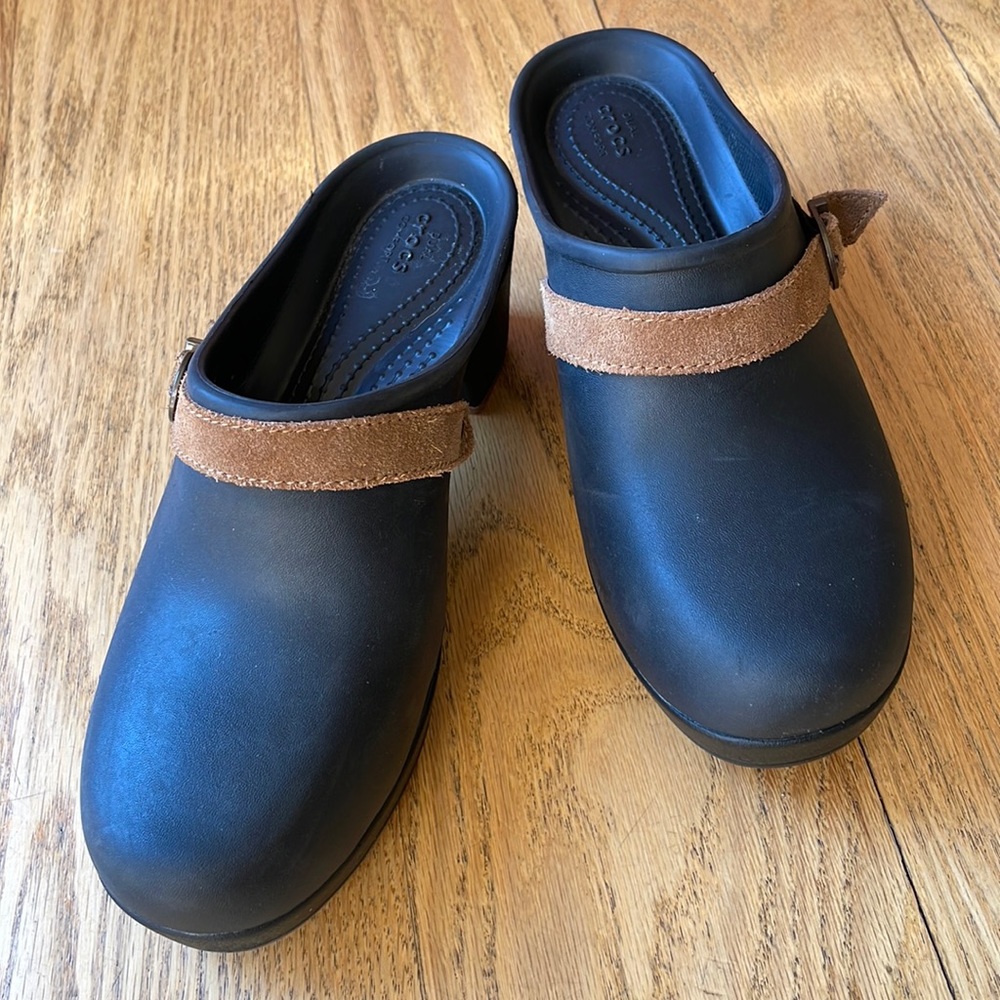 Crocs Dual Comfort Sarah Clogs